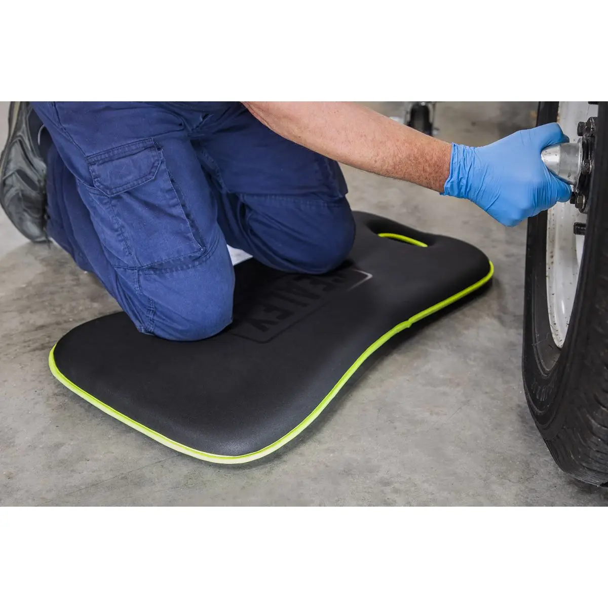Sealey Large Premium EVA Kneeling Mat 40mm - Image 4