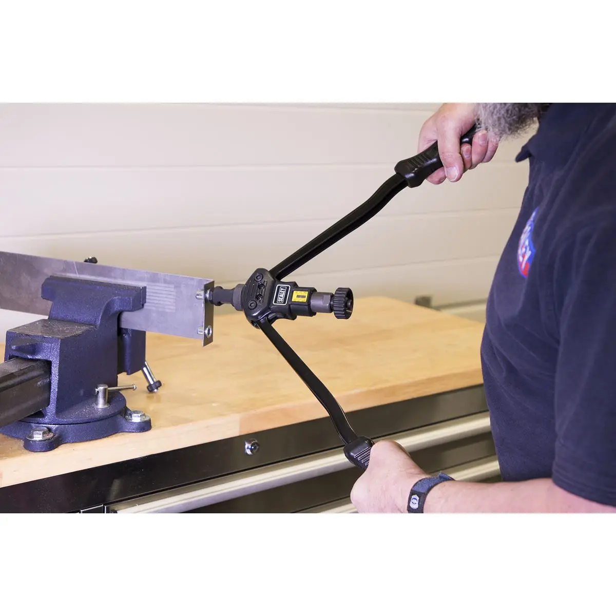 Sealey Long-Arm Threaded Nut Riveter - Image 6