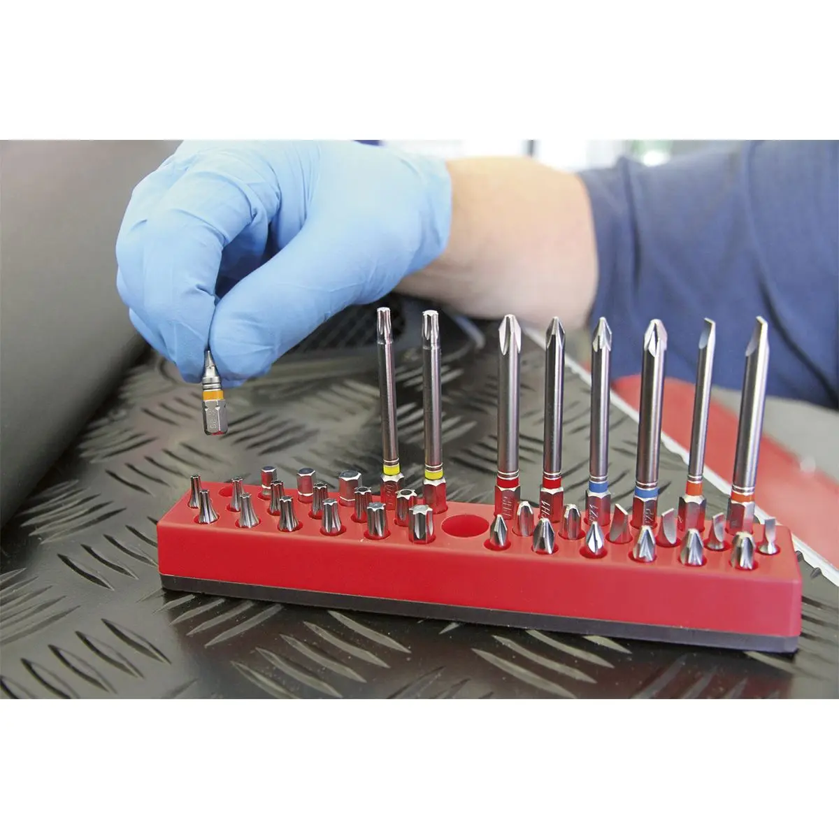 Sealey Magnetic Bit Holder 36 Bit Capacity 1/4" Hex Screwdriver Bits Drill Storage Rail - Image 2