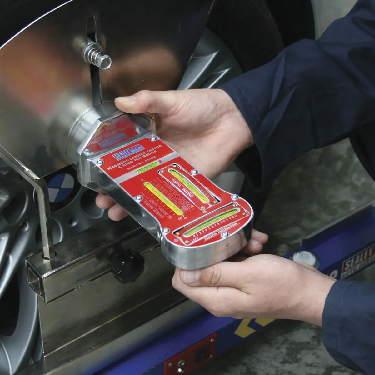 Sealey Magnetic Camber Castor & Kingpin Gauge - Image 3