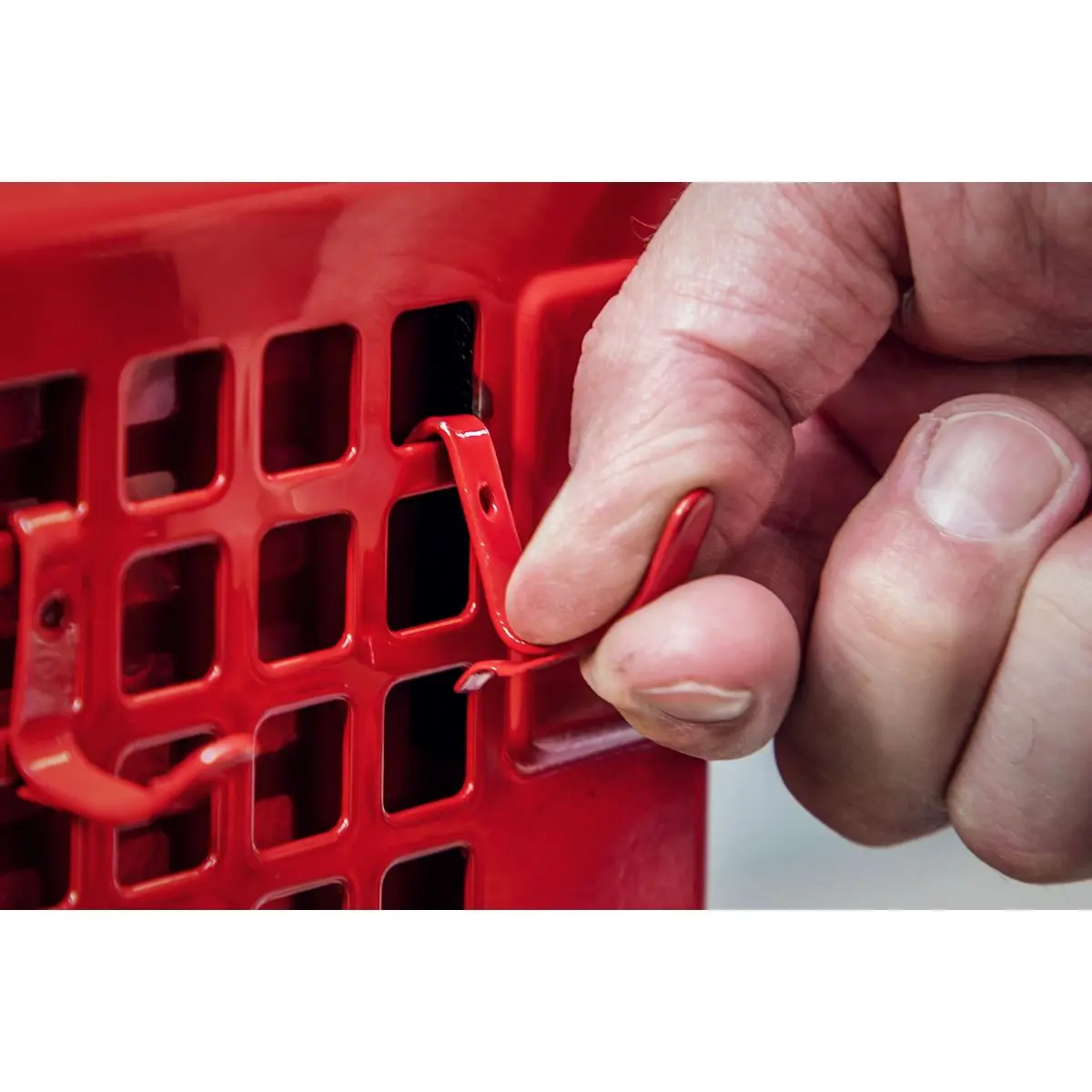 Sealey Magnetic Pegboard - Red - Image 9