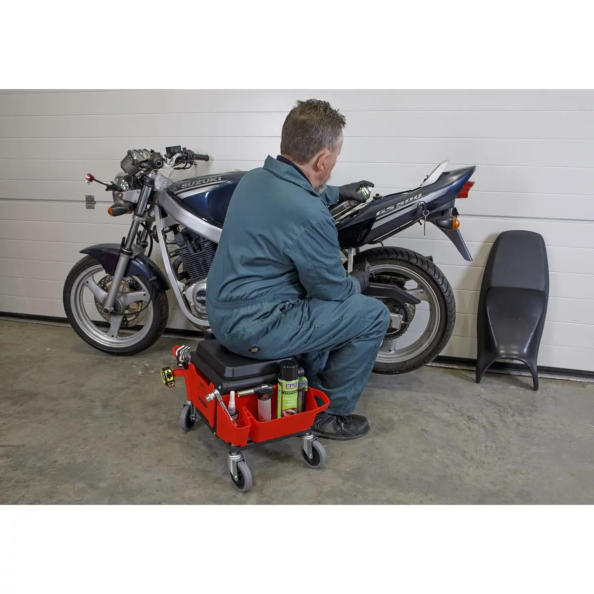 Sealey Mechanic's Detailing Utility Seat - Image 7