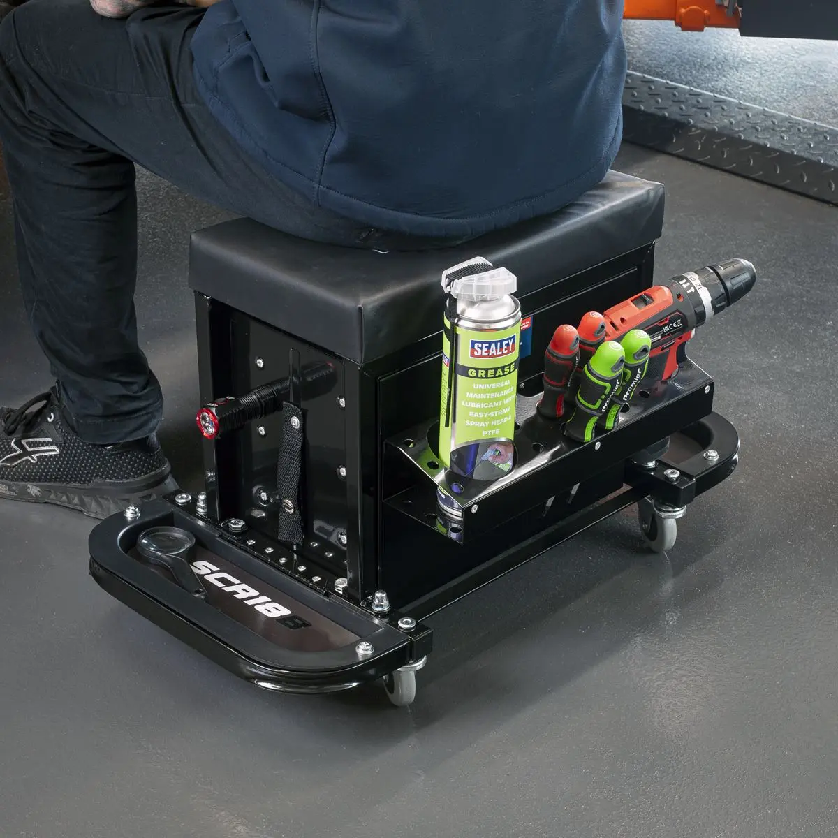 Sealey Mechanic's Utility Seat & Toolbox - Black - Image 13