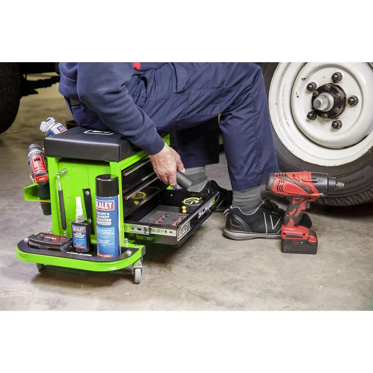 Sealey Mechanic's Utility Seat & Toolbox - Green - Image 9