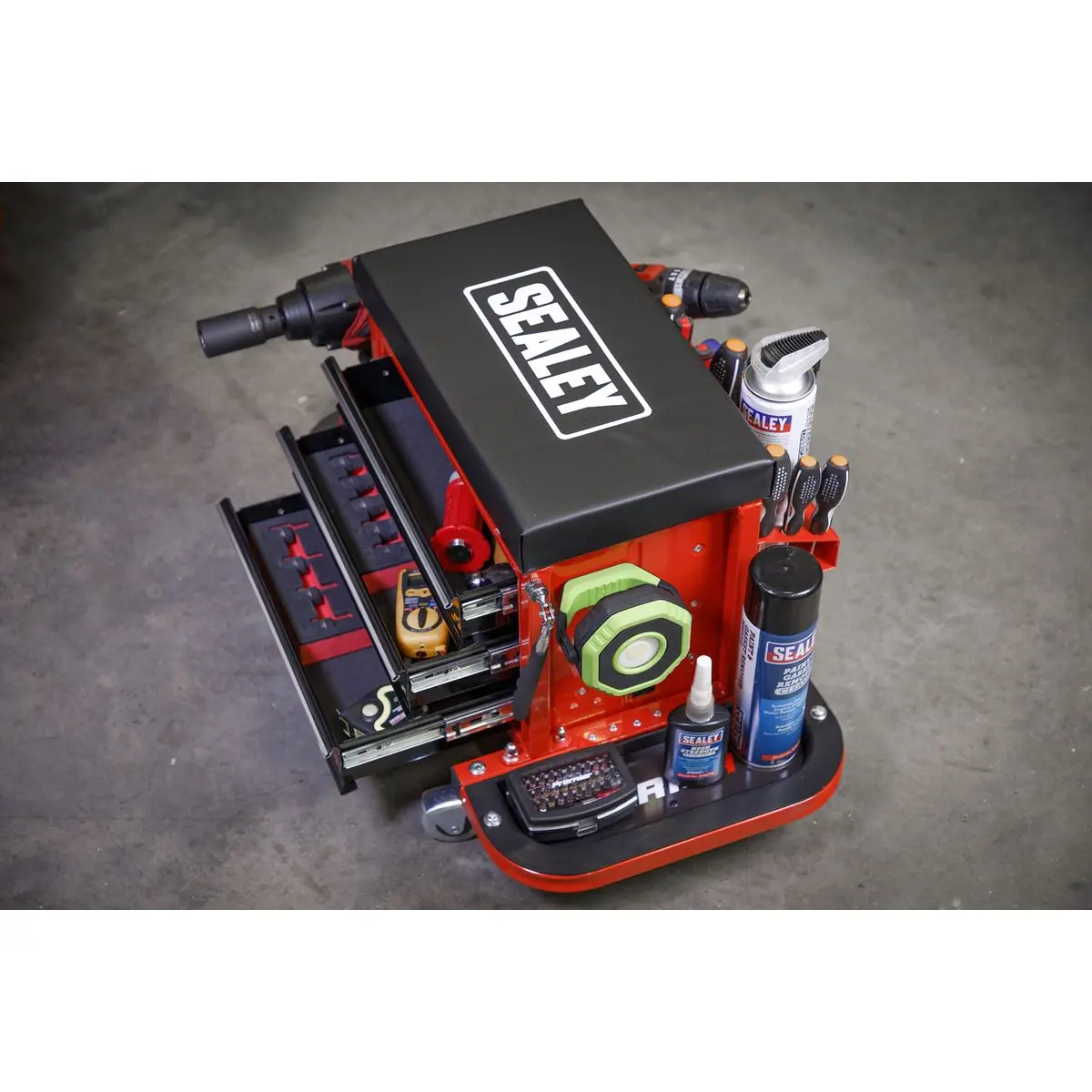 Sealey Mechanic's Utility Seat & Toolbox - Red - Image 12