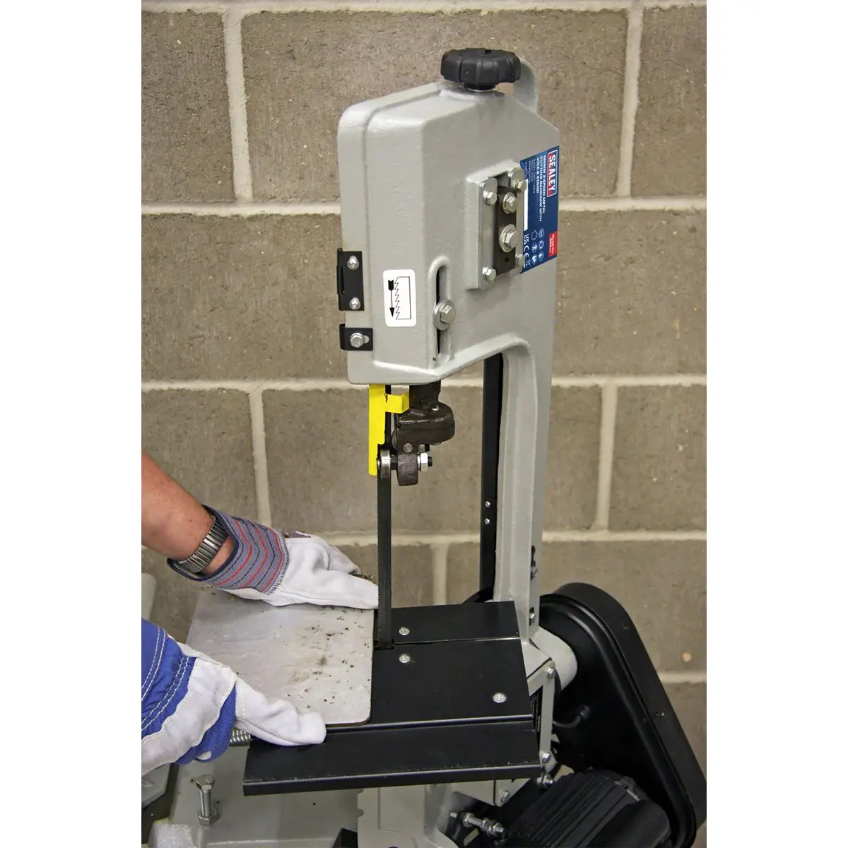 Sealey Metal Cutting Bandsaw 3-Speed 150mm 230V - Image 3
