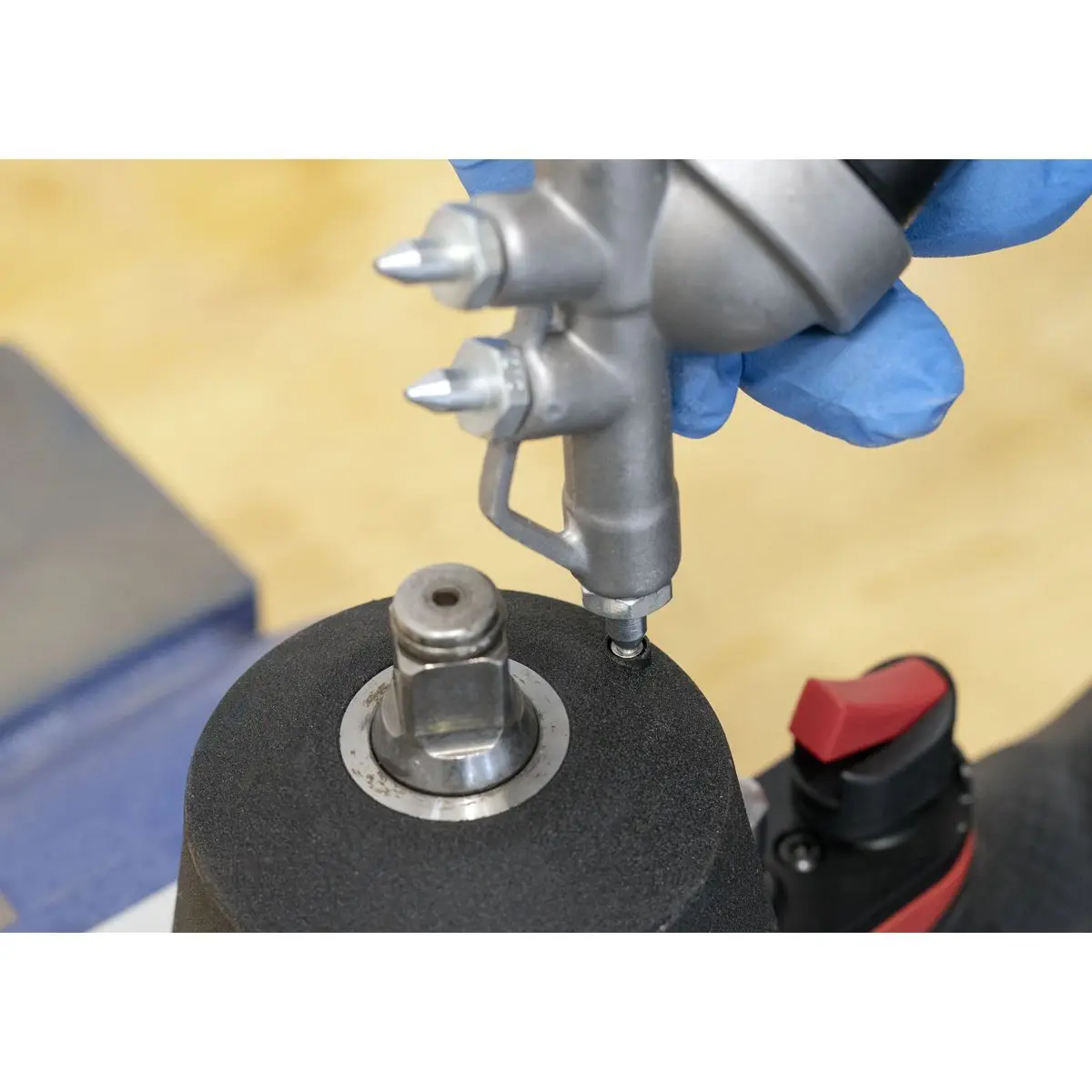 Sealey Mini Grease Gun Push Type - Image 4