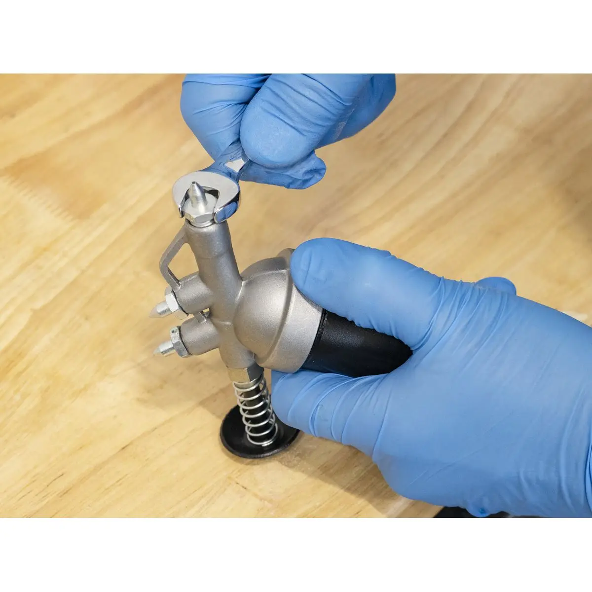 Sealey Mini Grease Gun Push Type - Image 7