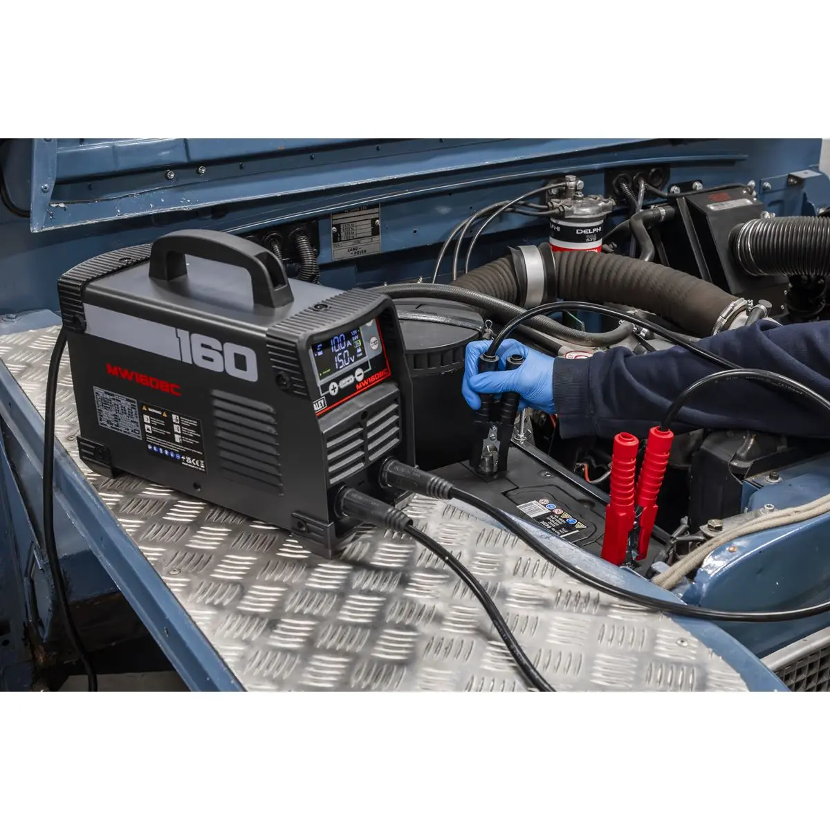 Sealey MMA Inverter Welder & Battery Charger/Starter 200A - Image 2