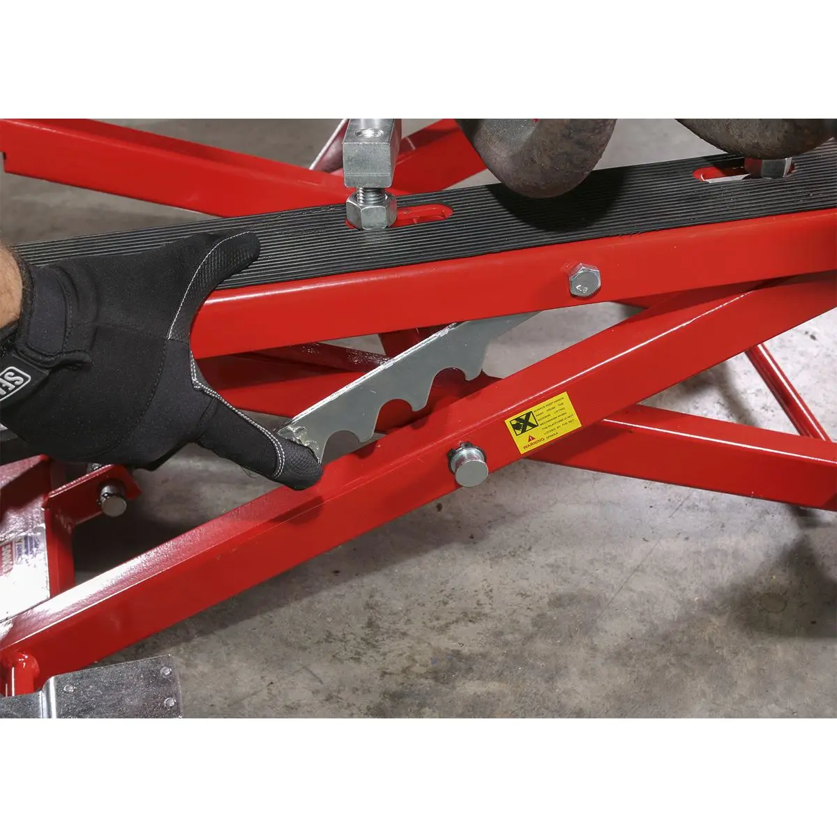 Sealey Hydraulic Motorcycle & Quad Scissor Lift 500kg Capacity - Image 4