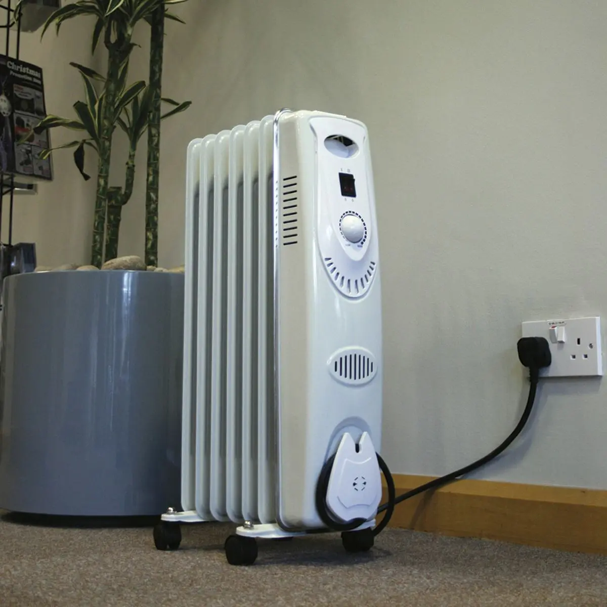 Sealey Oil Filled Radiator 1500W/230V 7-Element - Image 9