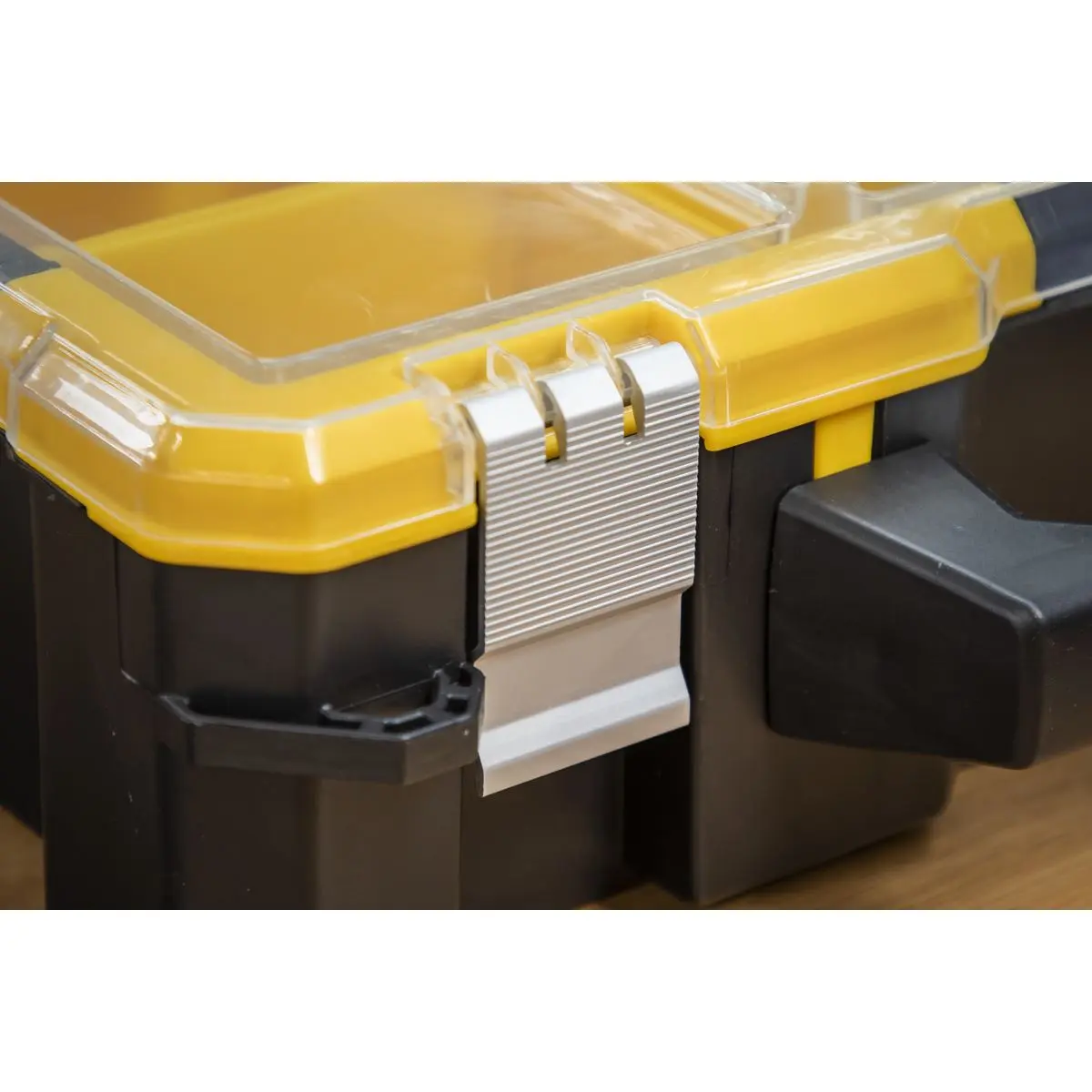 Sealey Parts Storage Tray with 12 Compartments - Image 2