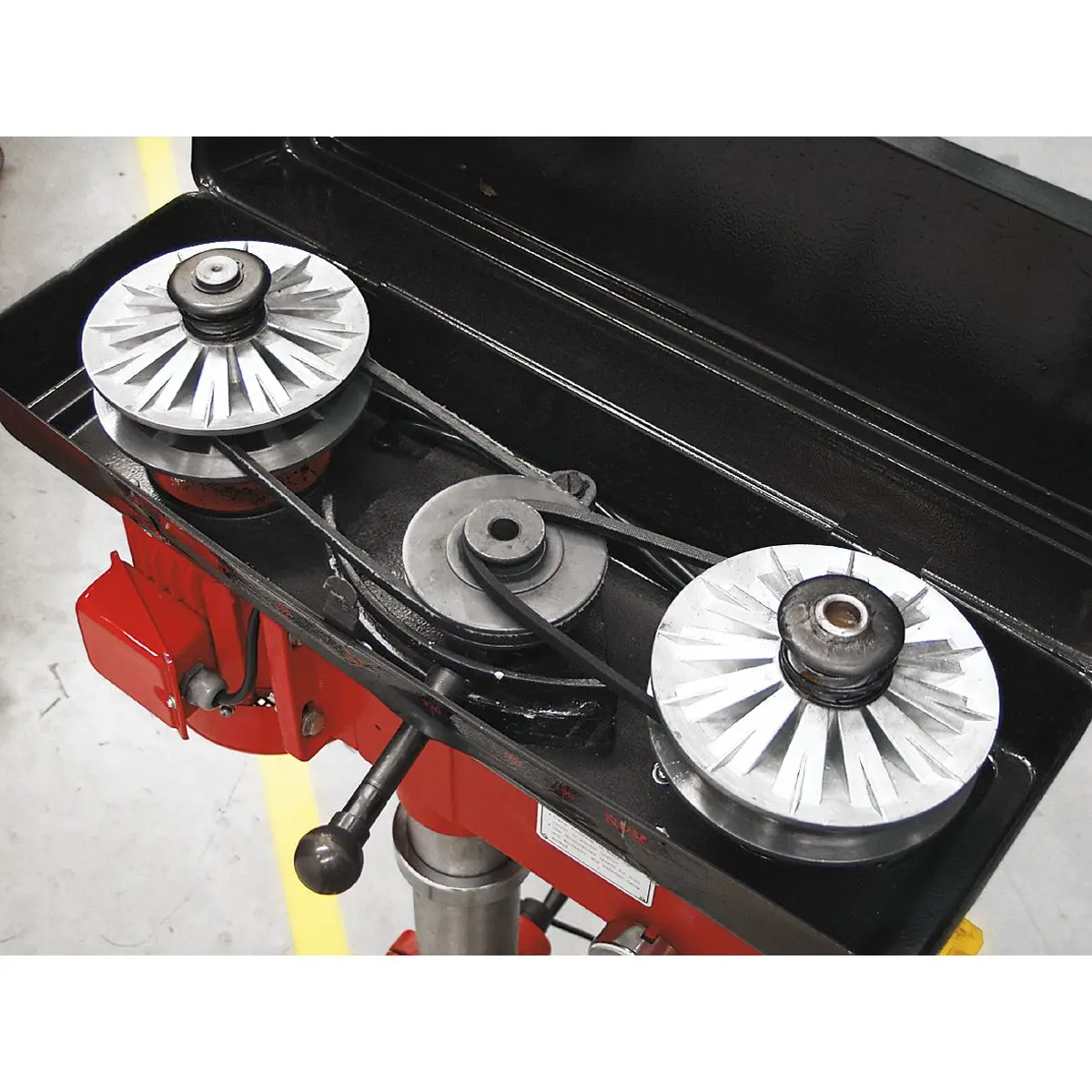 Sealey Pillar Drill Floor Variable Speed 1630mm Height 650W/230V - Image 3