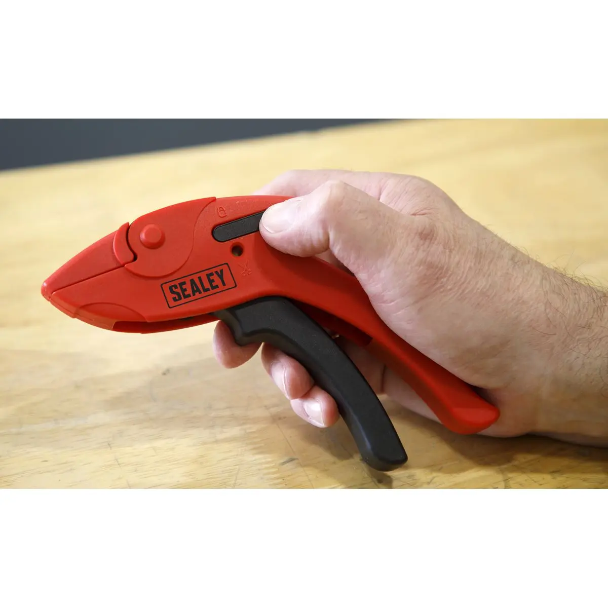 Sealey Pistol Grip - Automatic Wire Stripping Tool - Image 4