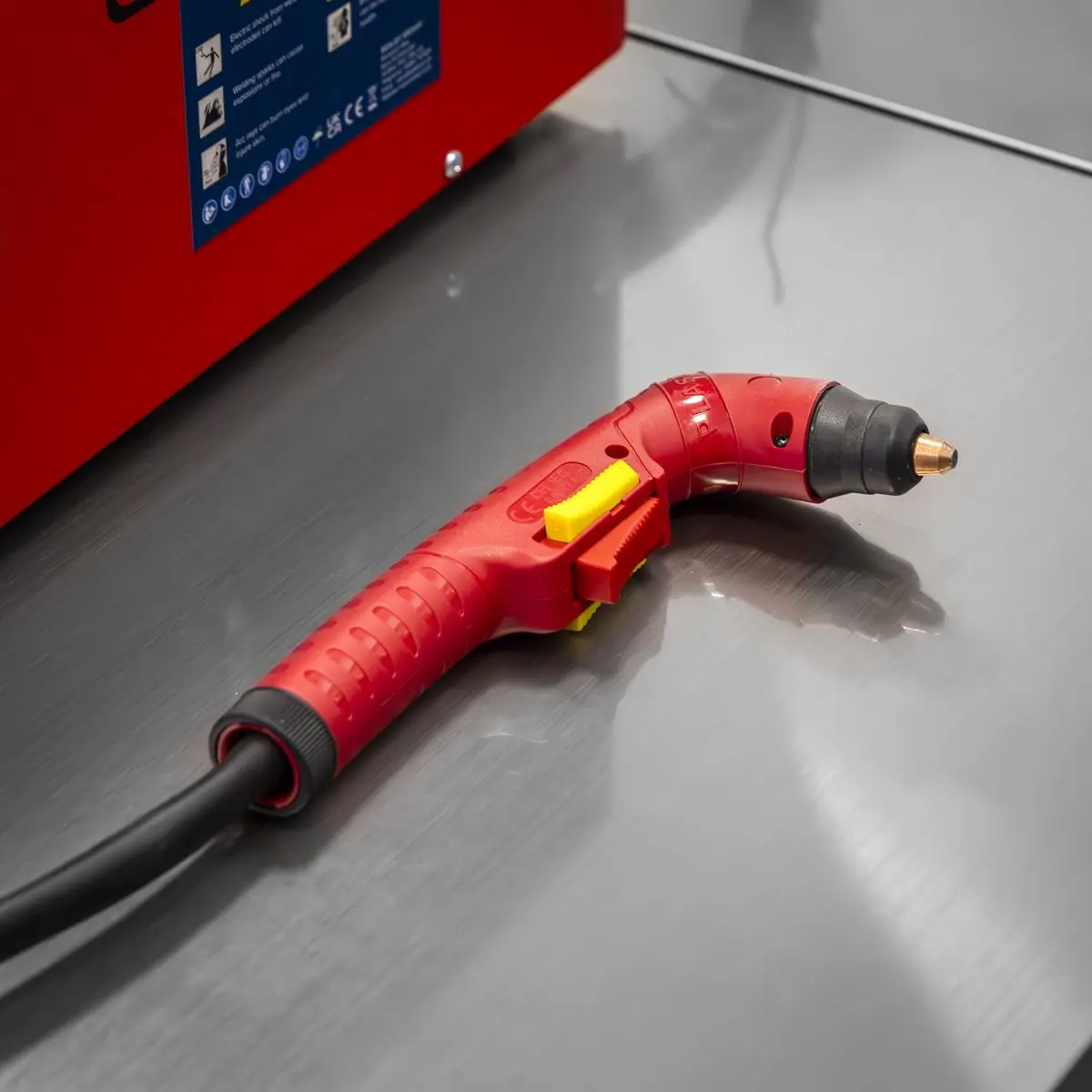Sealey Plasma Inverter 40A with Compressor - Image 7
