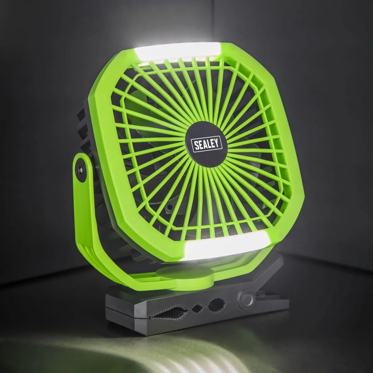 Sealey Portable Clip Fan with Worklight 8" 4 Speeds - Image 3