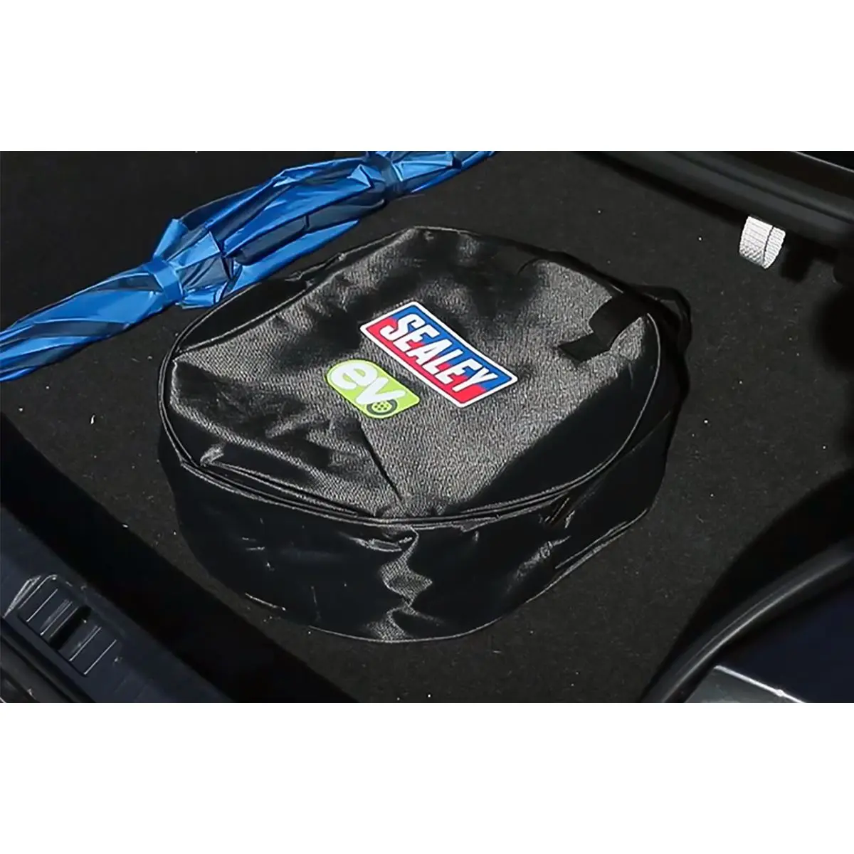 Sealey Portable EV Charger Type 1 to UK 10A (2.3KW) 5m Cable - Image 8