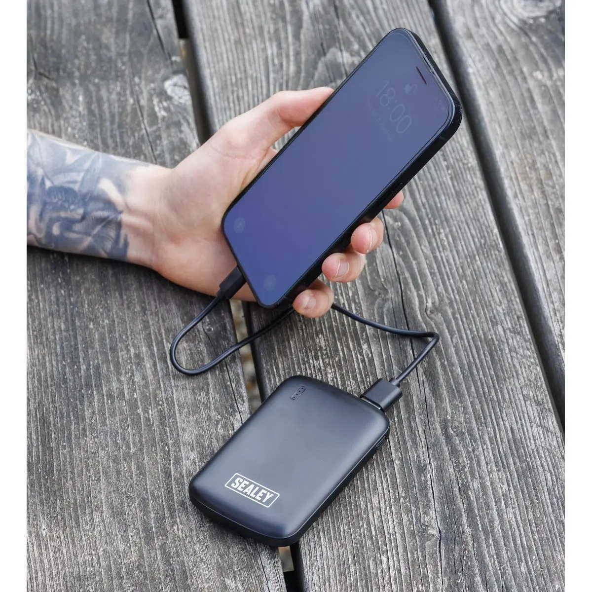 Sealey Portable Power Bank 10W 5000mAh - Image 2
