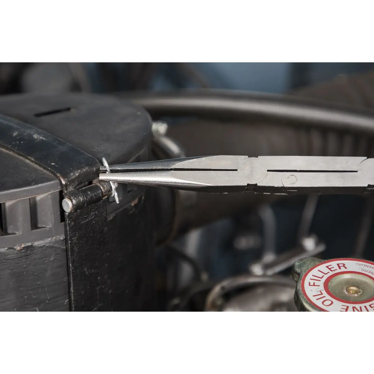 Sealey Premier 335mm Double Joint Long Reach Needle Nose Pliers Engine Bay - Image 8