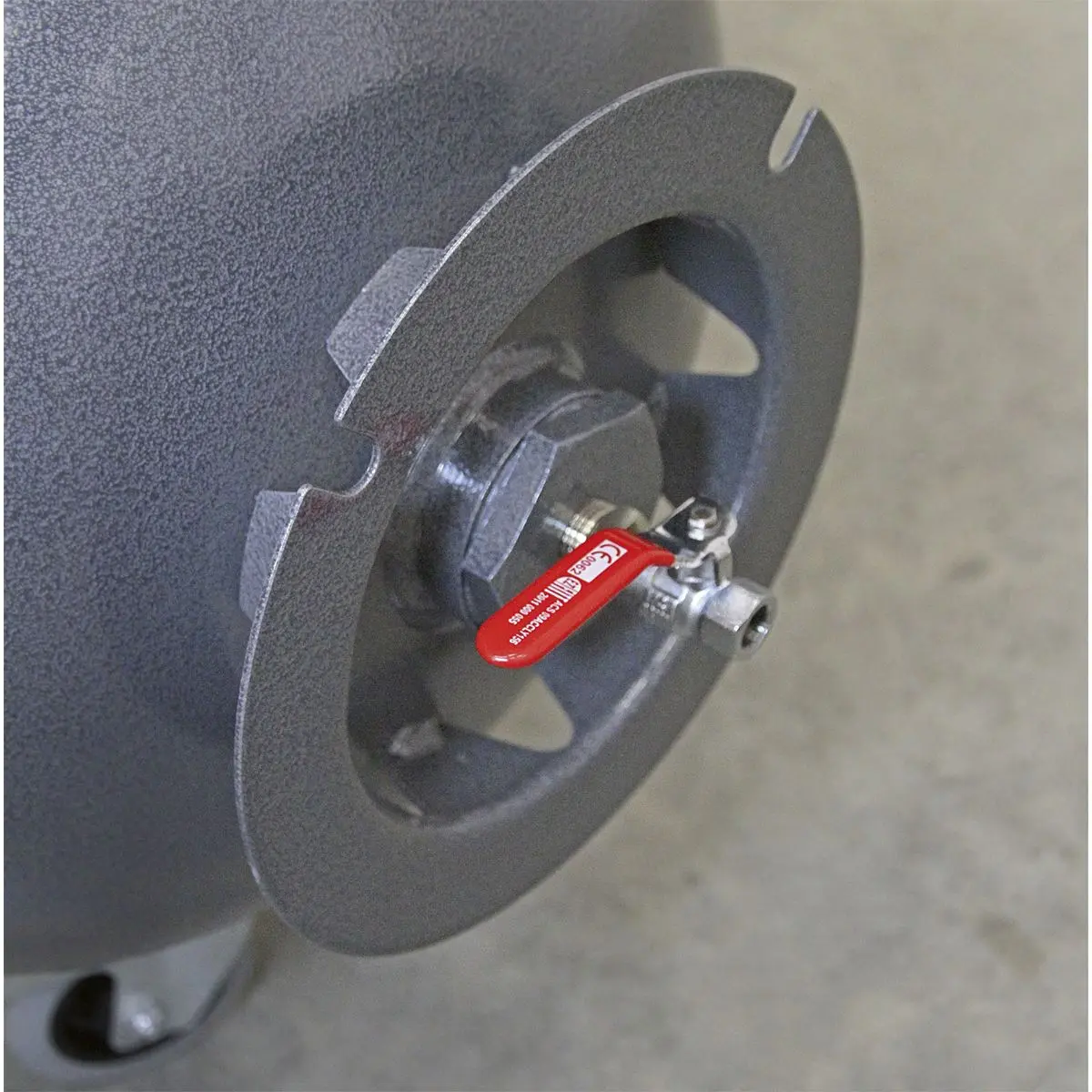 Sealey Premier 200L Belt Drive Air Compressor with Front Control Panel 3hp 415V 3ph - Image 11