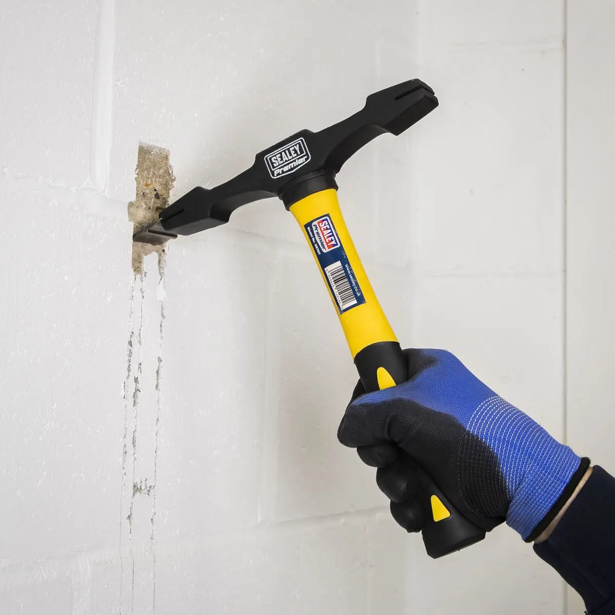 Sealey Premier Double Ended Scutch Hammer with Fibreglass Handle - Image 6