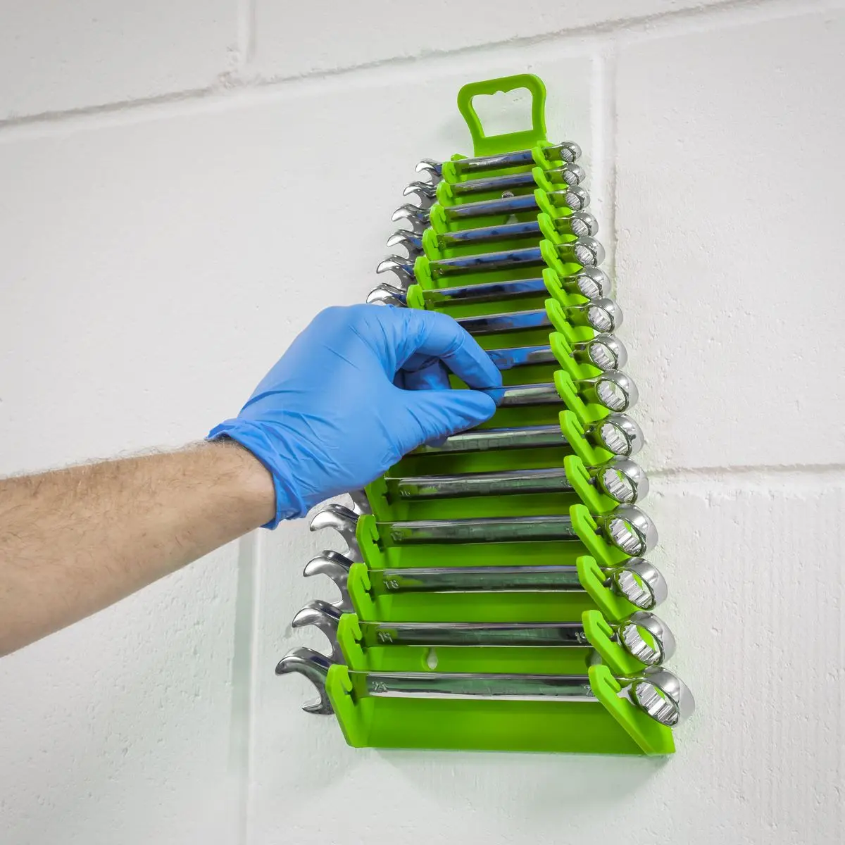 Sealey Premier High Visibility Green Reverse Spanner Rack 15 Capacity Hanging Toolbox - Image 2