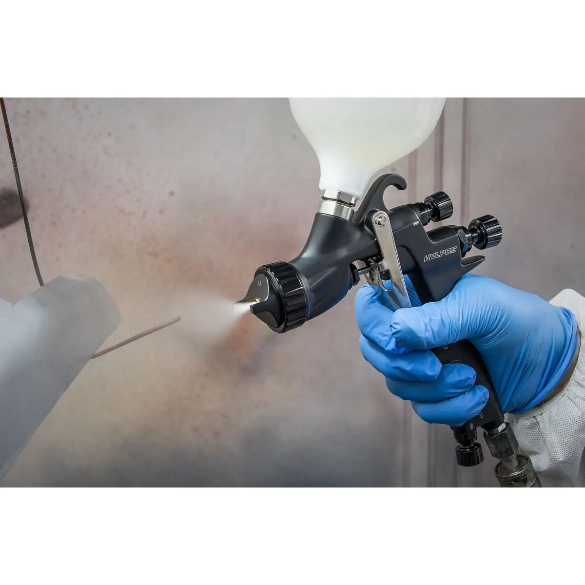 Sealey Premier HVLP Gravity Feed Spray Gun 1.3mm Set-Up - Image 6