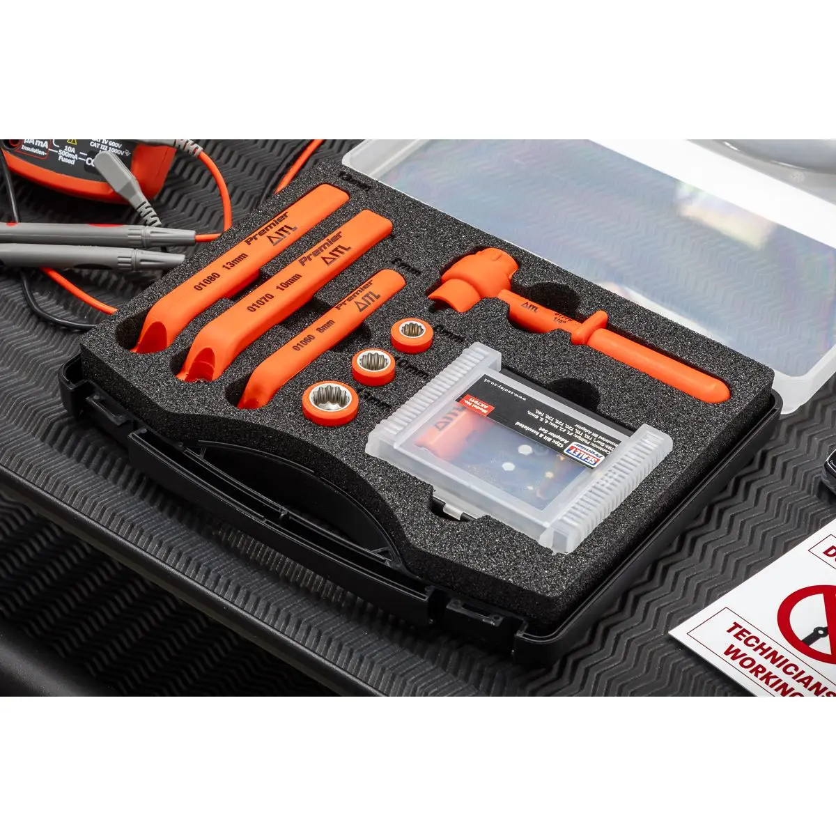 Sealey Premier Hybrid & Electric Vehicle Battery Tool Kit 19pc - Image 2