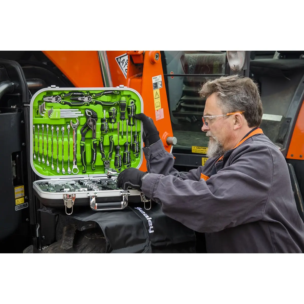 Sealey Premier Mechanic's Tool Kit 144pc Hi-Vis Green - Image 7