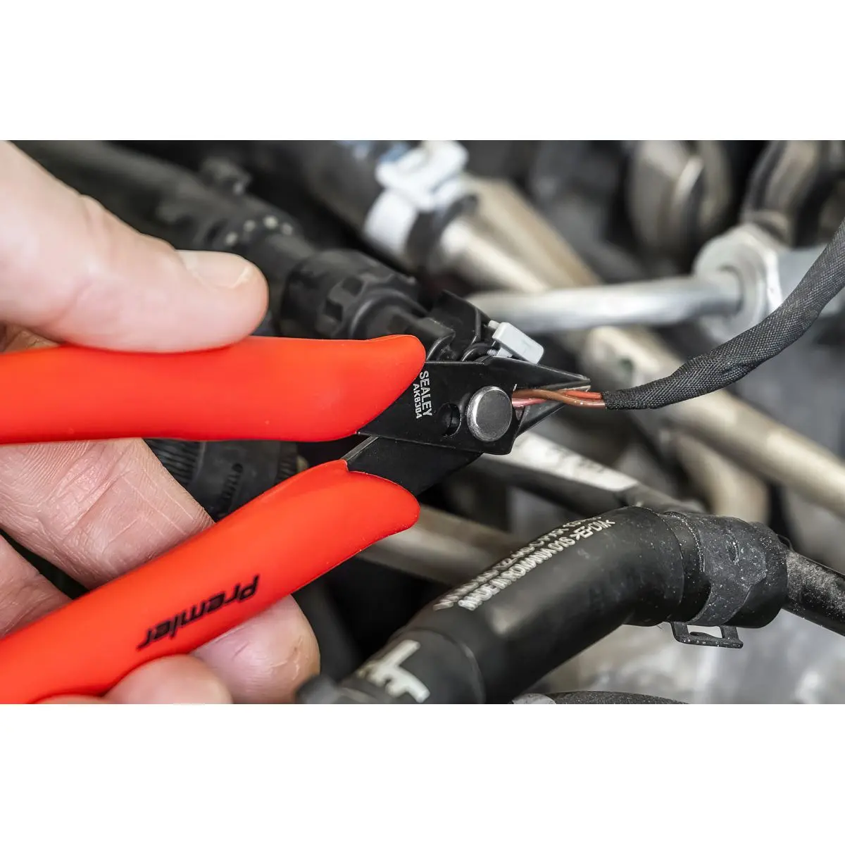 Sealey Premier Mini Flush Cut Pliers - Image 5