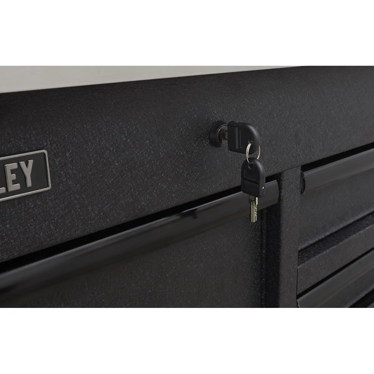 Sealey Superline Pro Mobile Tool Cabinet 1600mm with Power Tool Charging Drawer - Image 16