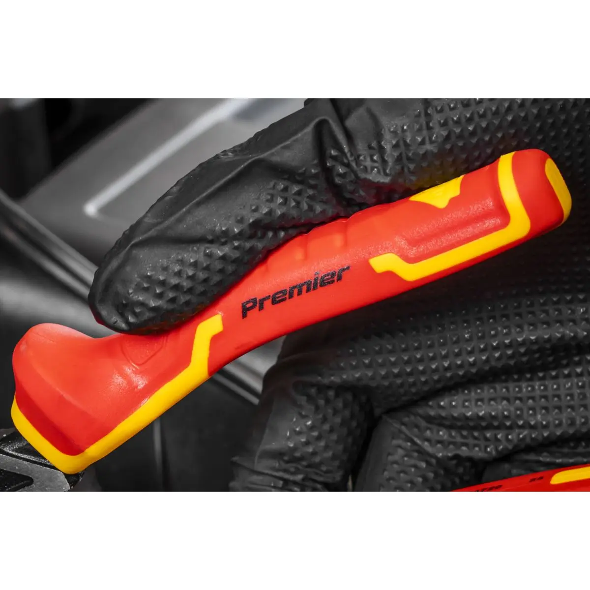 Sealey Premier High Leverage Pliers Set 3pc - VDE Approved - Image 3