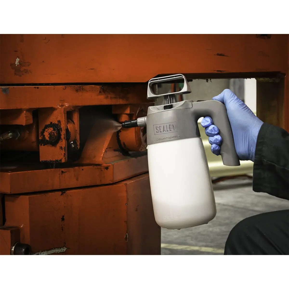 Sealey Premier Premier Industrial Pressure Sprayer - Image 3