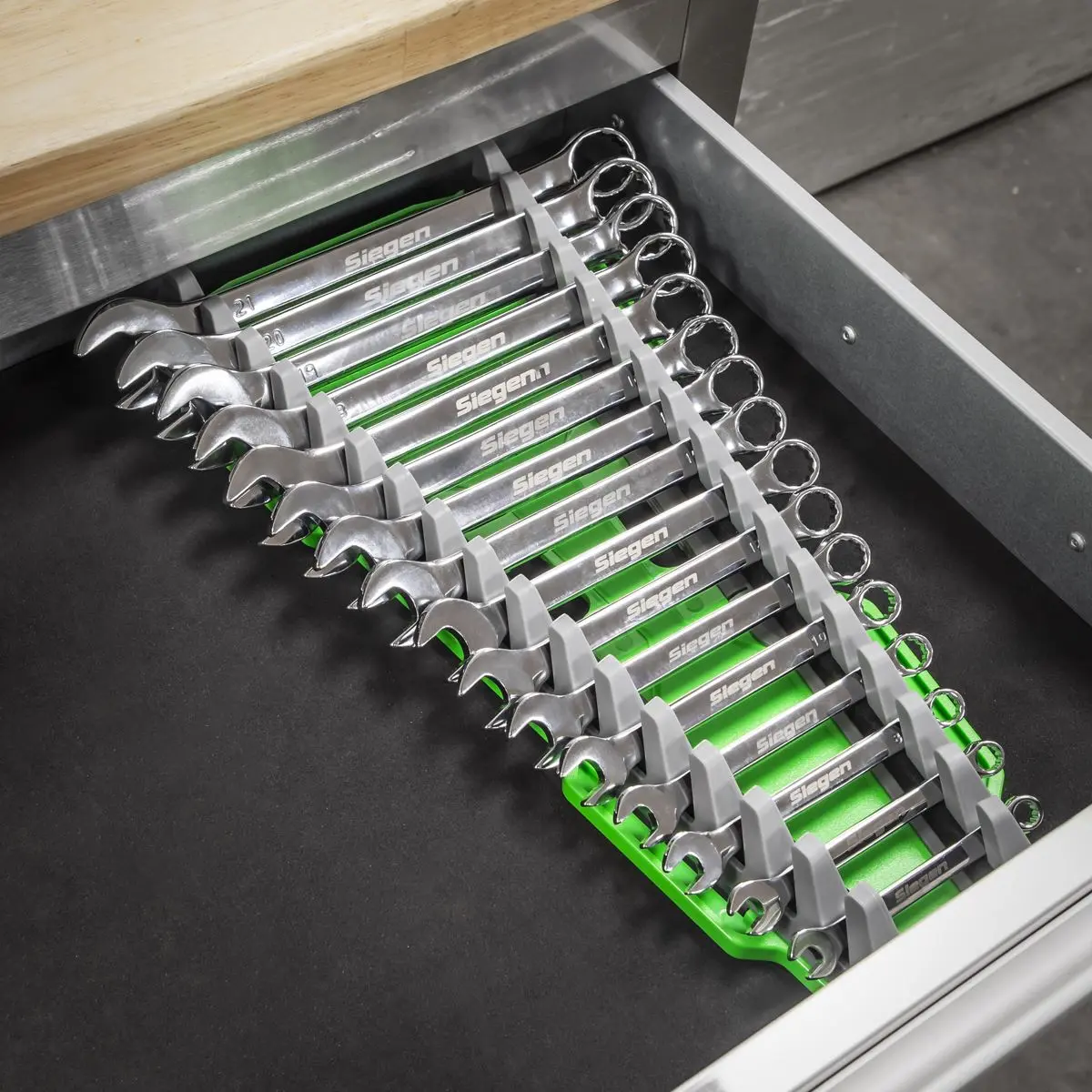Sealey Premier Reversible Spanner Rack 16pc Hi-Vis Green - Image 3