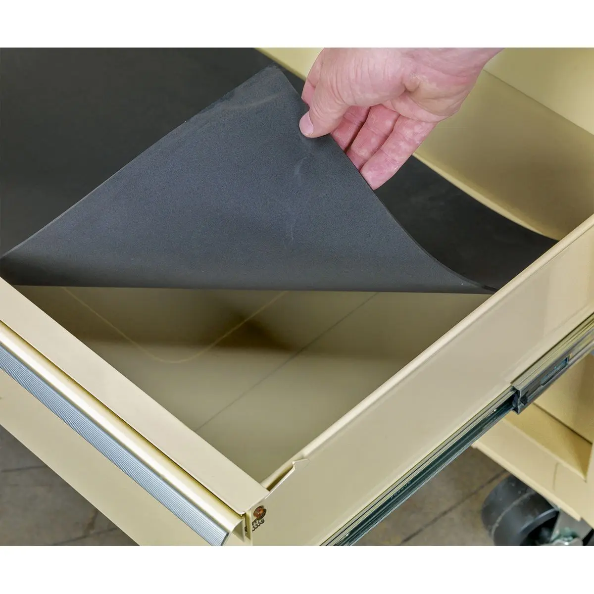 Sealey Premier Rollcab 4 Drawer Retro Style - Image 6
