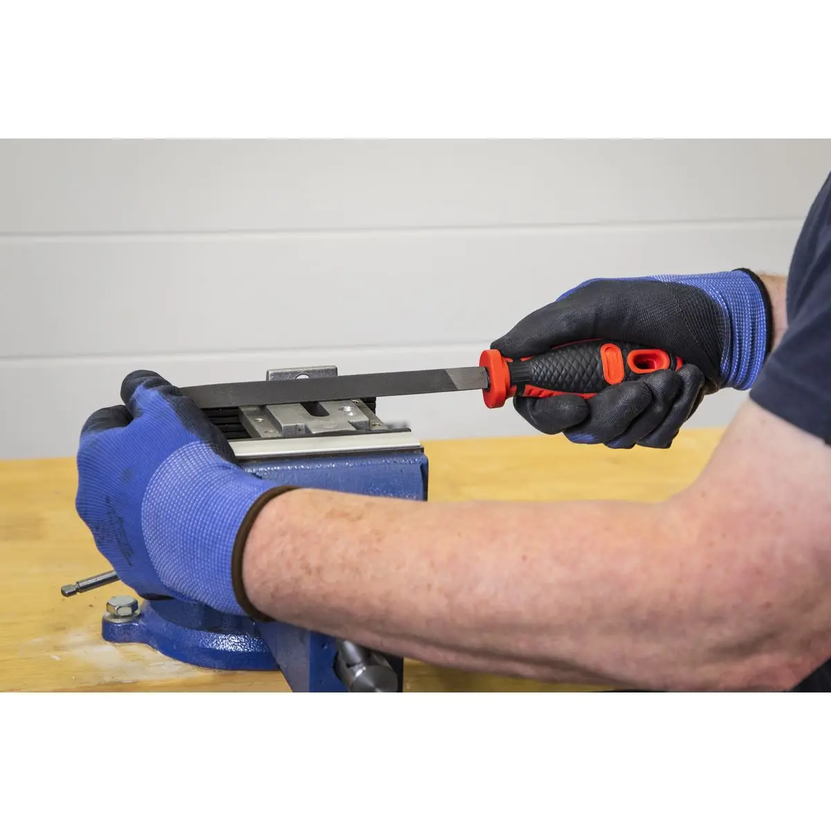 Sealey Premier Smooth Cut 3-Square Engineer's File 200mm - Image 3
