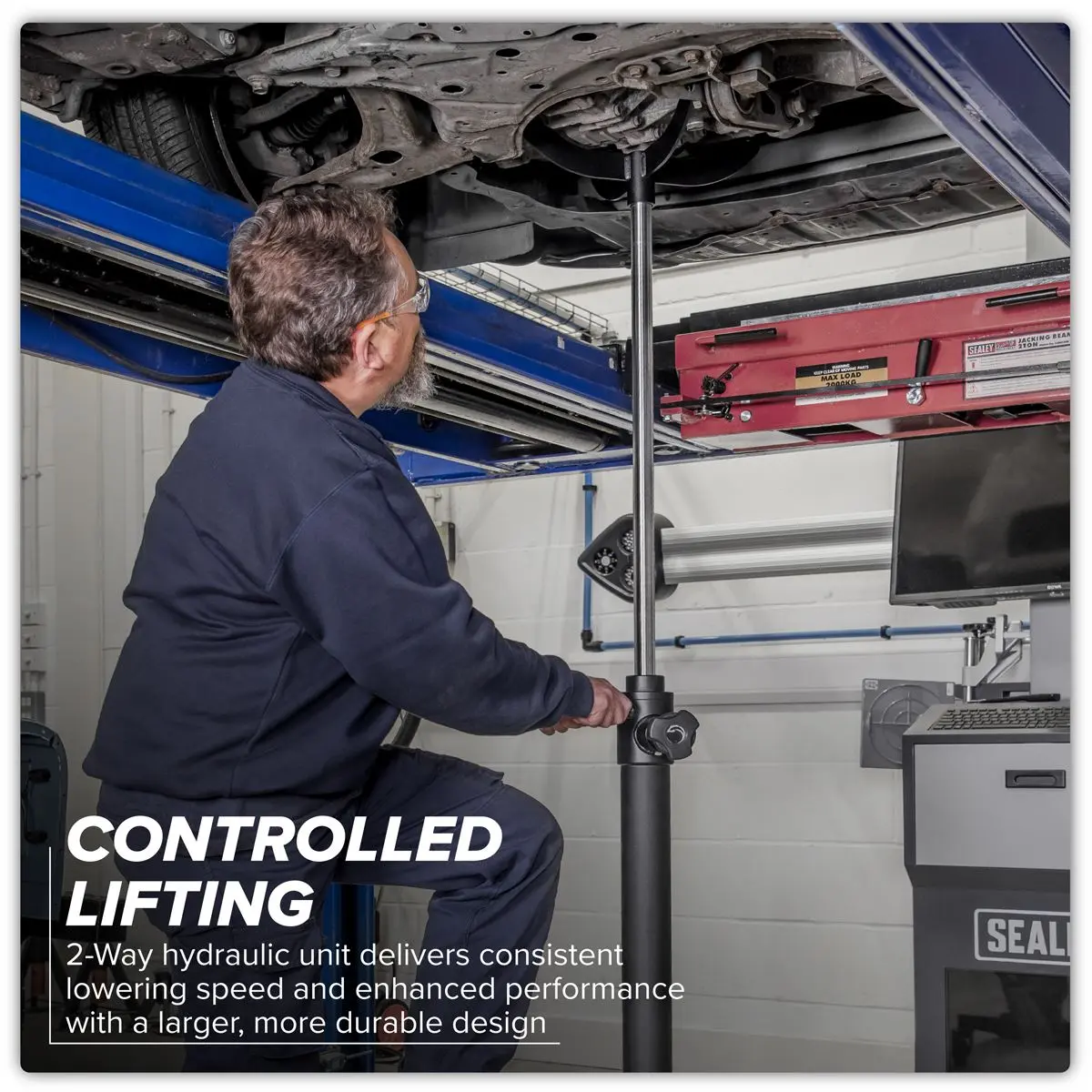 Sealey Viking Vertical Transmission Jack with Quick Lift 600kg - Image 3