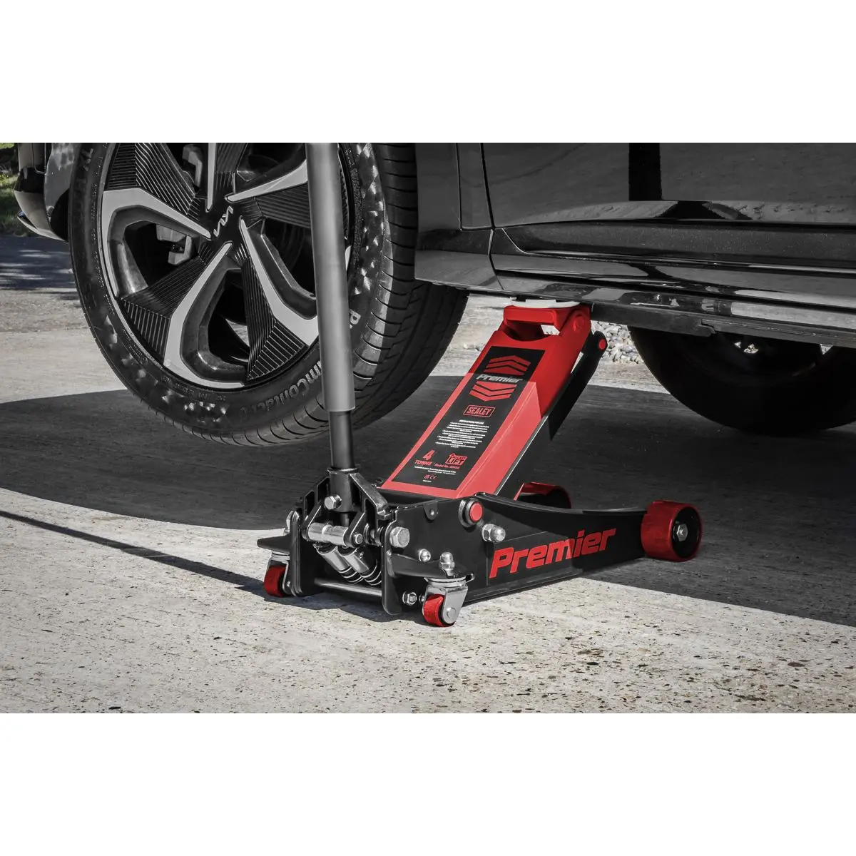 Sealey Premier Premier Low Profile Trolley Jack with Rocket Lift 4 Tonne - Red - Image 8