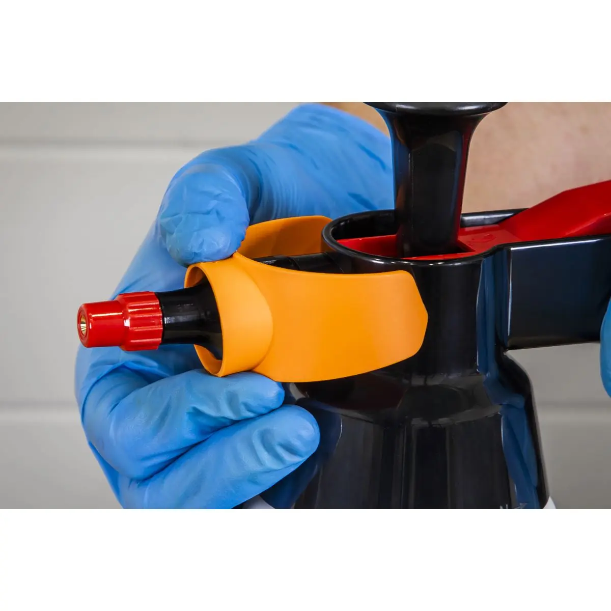 Sealey Premium Pressure Solvent Sprayers 1L & Colour-Coded Caps Combo - Image 6