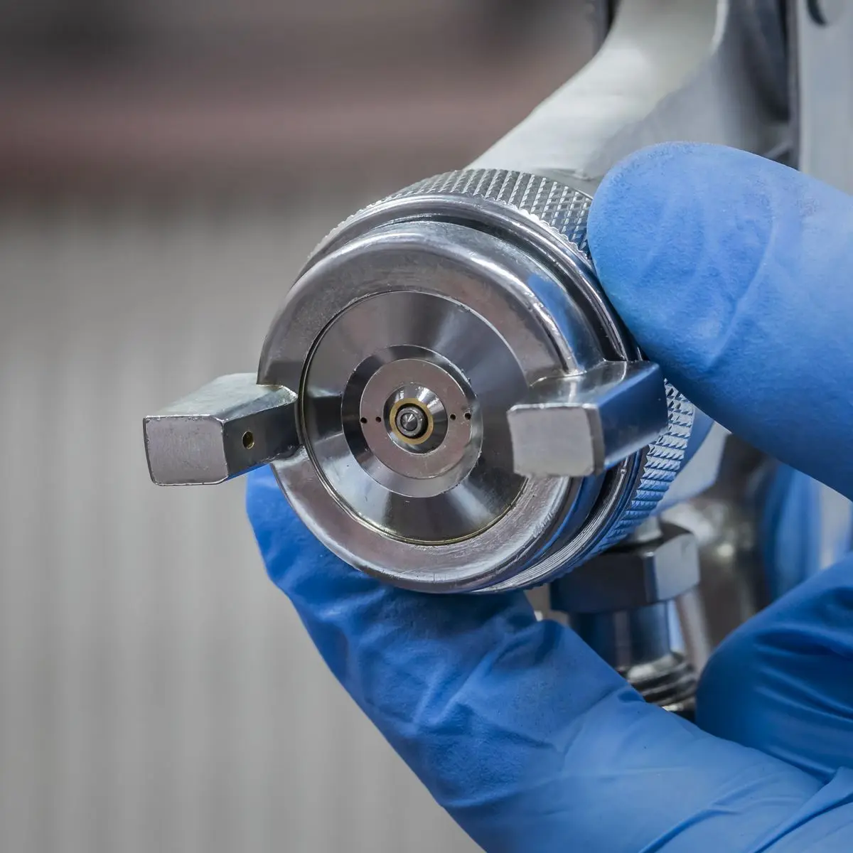 Sealey Pressure Pot System with Spray Gun & Hoses 1.8mm Set-Up - Image 9