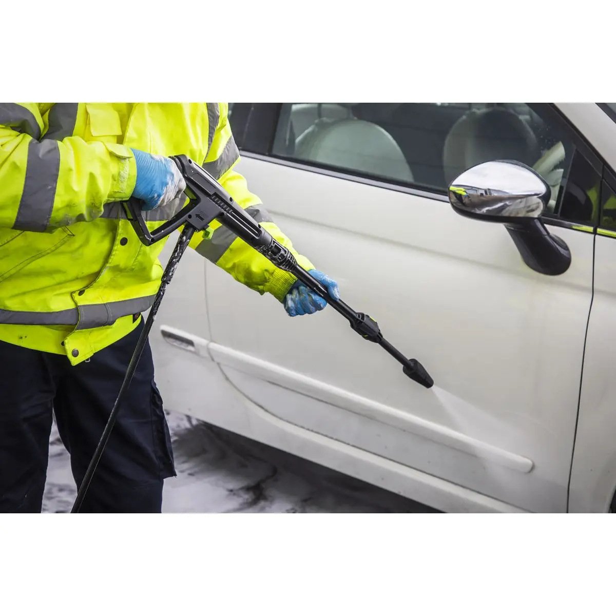 Sealey Pressure Washer 130bar 420L/hr with Snow Foam - Image 5