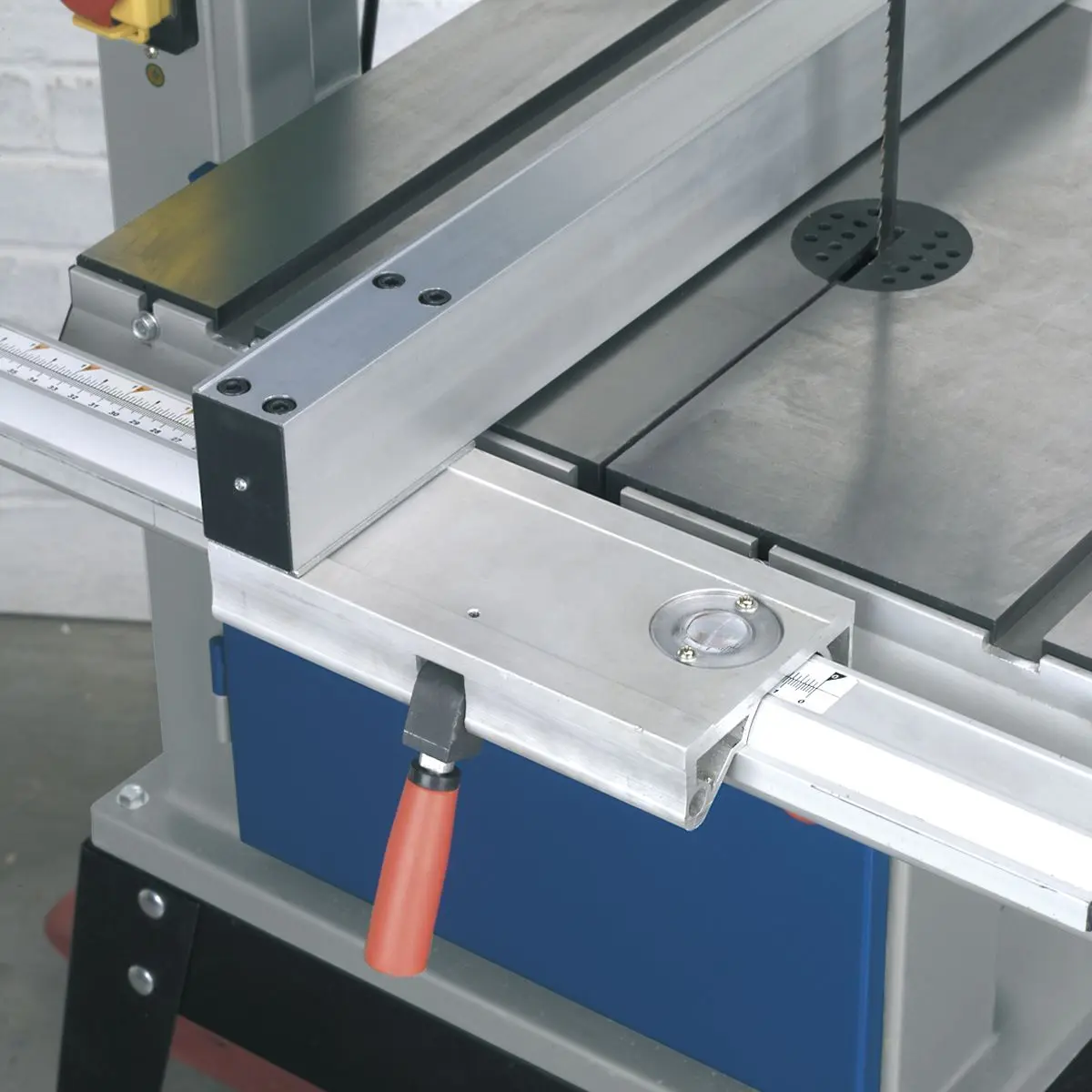 Sealey Professional Bandsaw 335mm - Image 5
