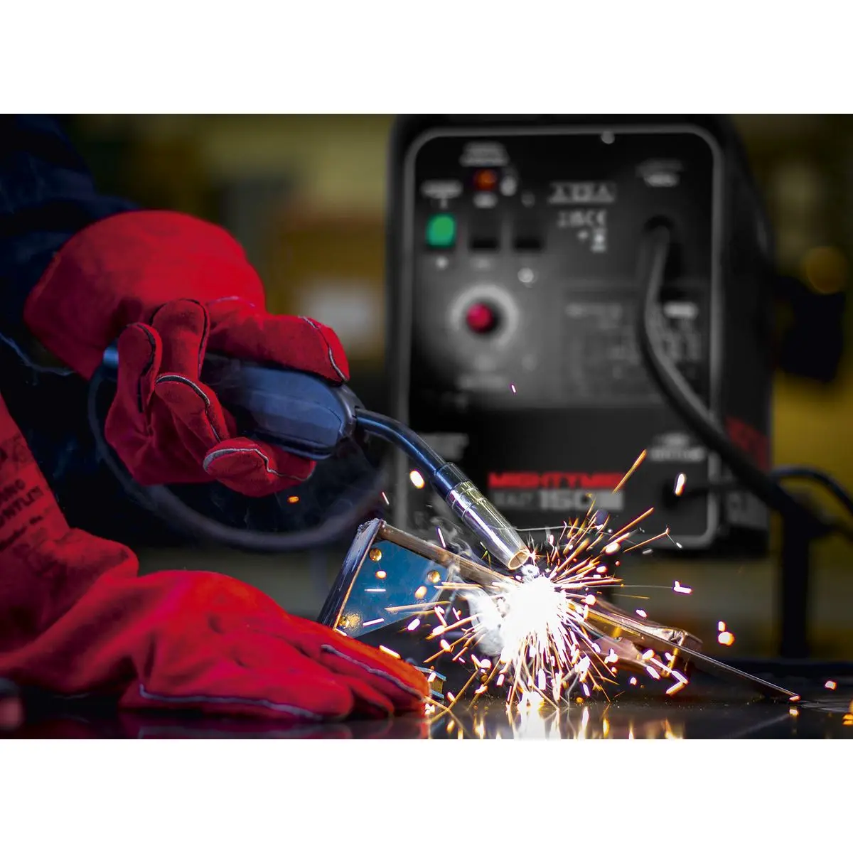 Sealey Professional Gas/Gasless MIG Welder 150A 230V - Image 2