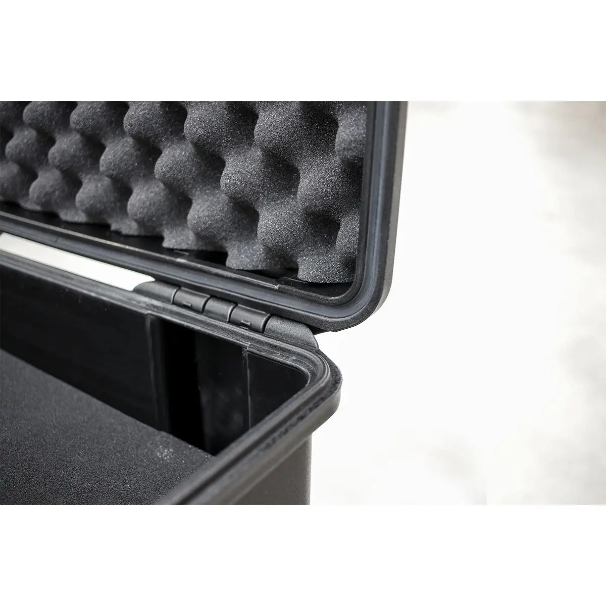 Sealey Professional Water-Resistant Storage Case - Deep 420mm - Image 2