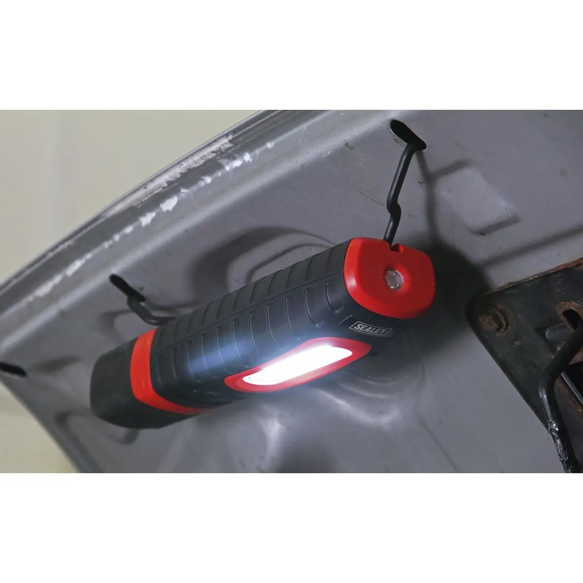 Sealey Rechargeable 360° Inspection Light 10W & 3W SMD LED Black 2 x Lithium-ion - Image 9
