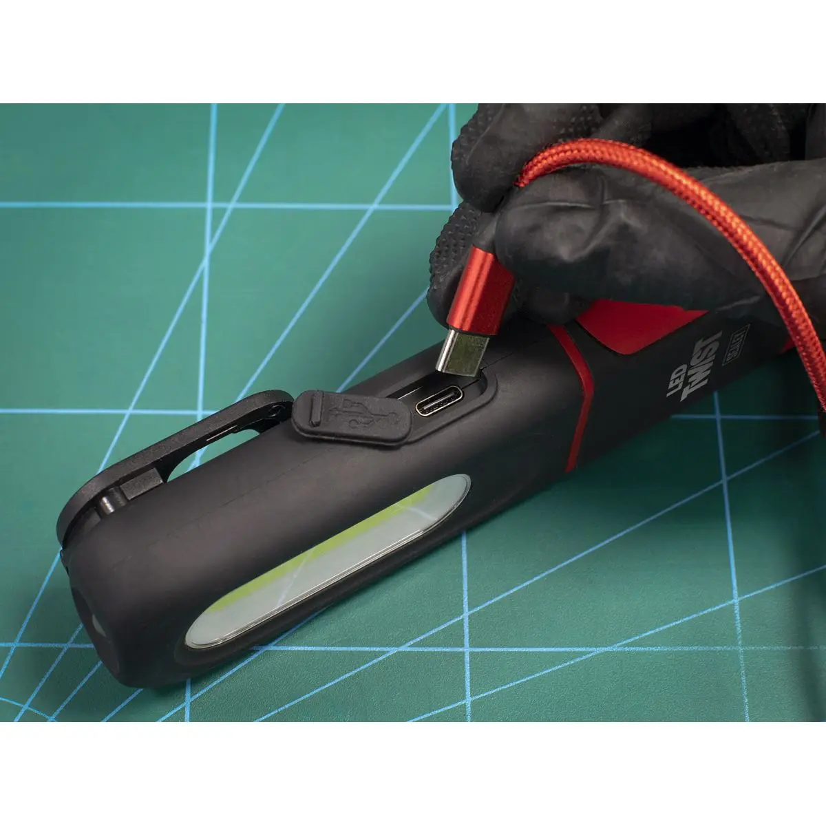 Sealey LED Rechargeable Inspection Light Twist Magnetic 3W COB & SMD - Image 18