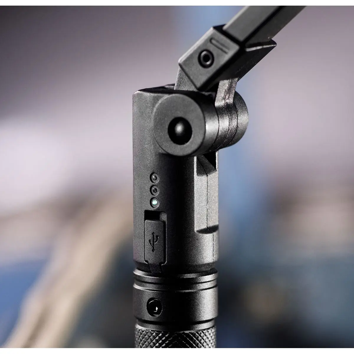 Sealey Rechargeable Aluminium Folding Pocket Light 2 COB & 1 SMD LED - Image 5