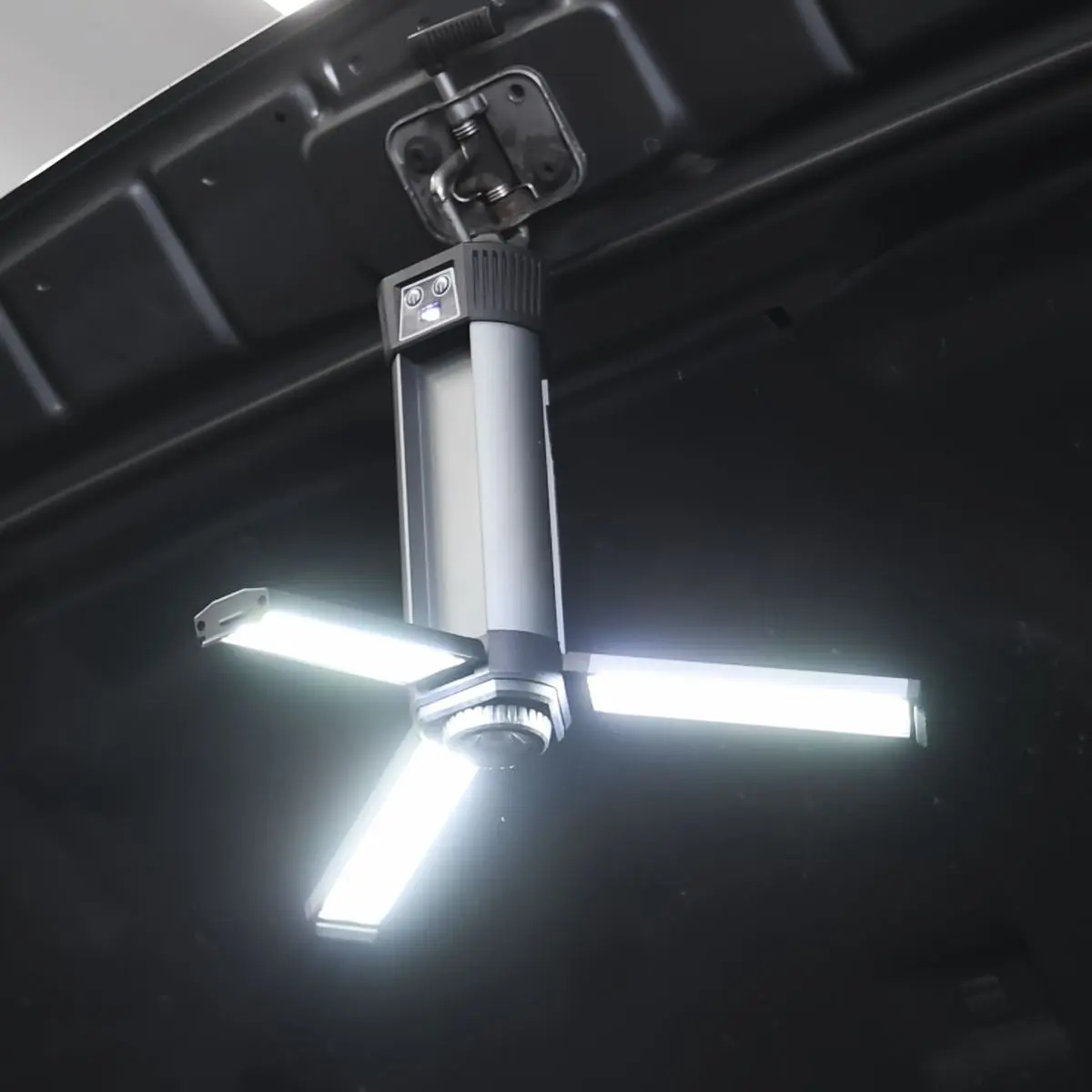 Sealey Rechargeable Flexible Floodlight with Tripod 24W COB LED & 5W SMD LED - Image 12