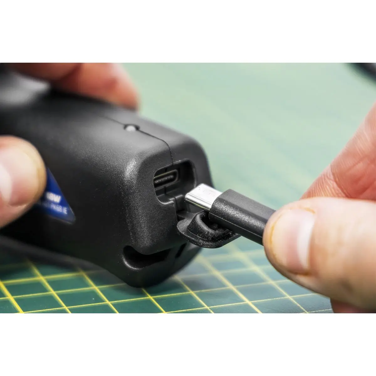 Sealey Rechargeable Hot Stapler Repair Kit 18W - Image 10