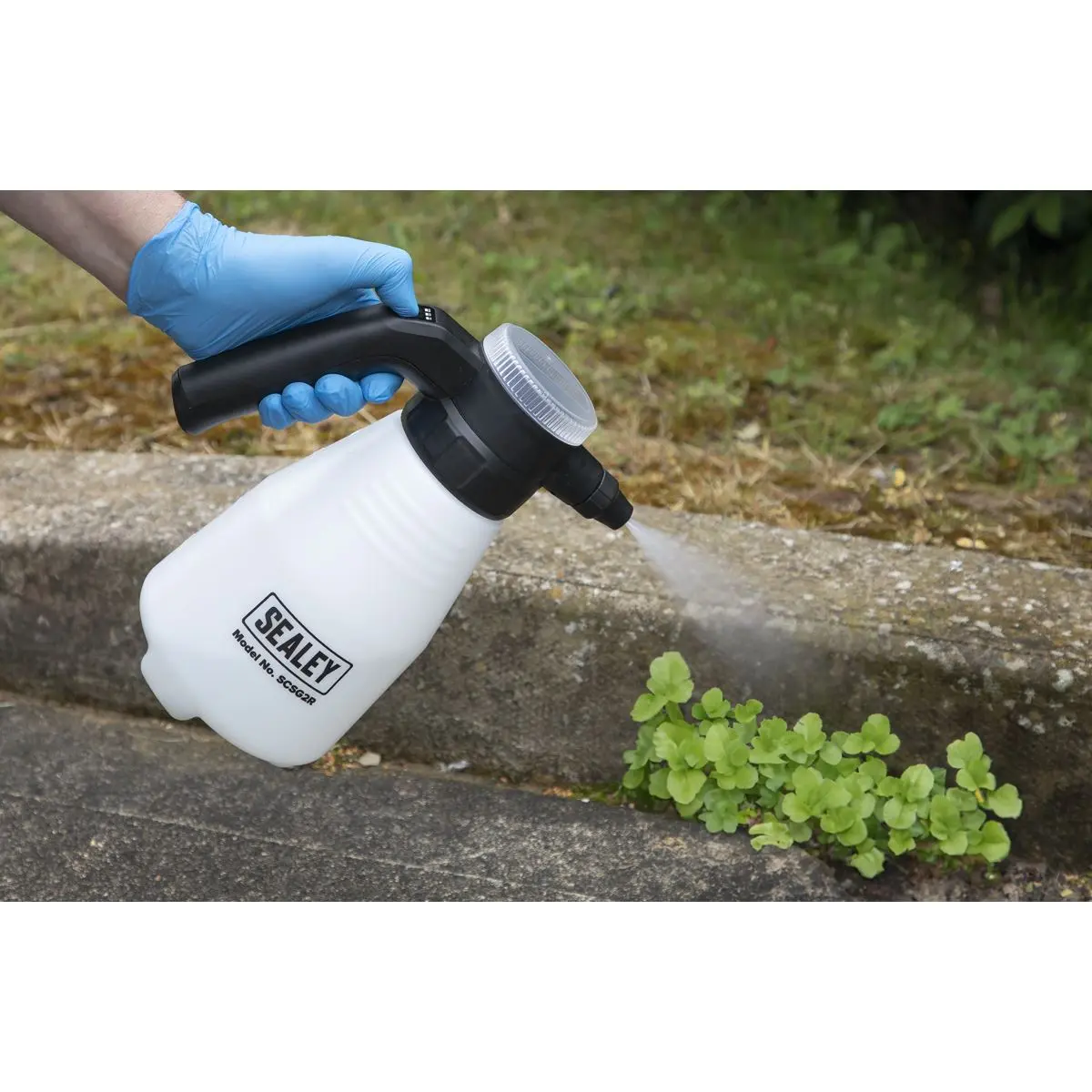 Sealey Rechargeable Pressure Sprayer 2L - Image 4